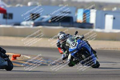 media/Dec-18-2022-SoCal Trackdays (Sun) [[8099a50955]]/Turn 2 (950am)/